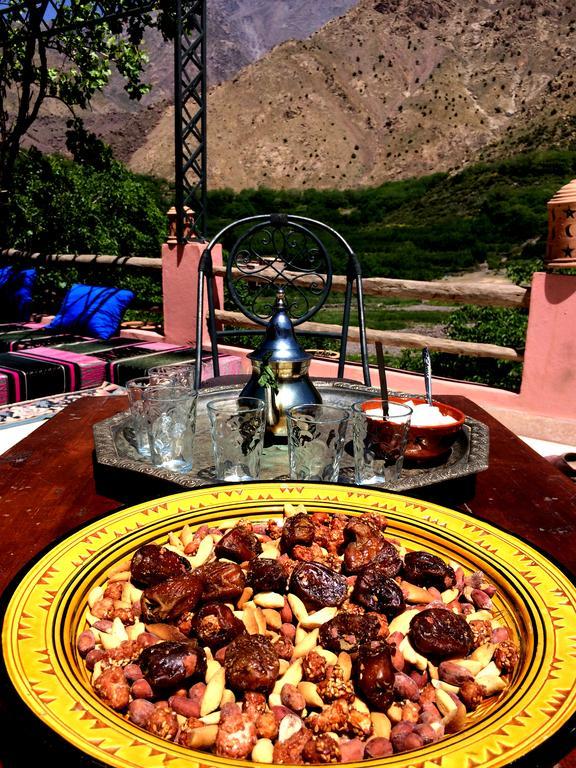 Dar Aglzime Hotel Aroumd Buitenkant foto